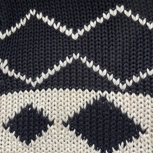 ZZ Silk Brand 70%Silk , 30%Cotton Black & Ivory Knit zip Cardigan size L - Picture 4 of 7